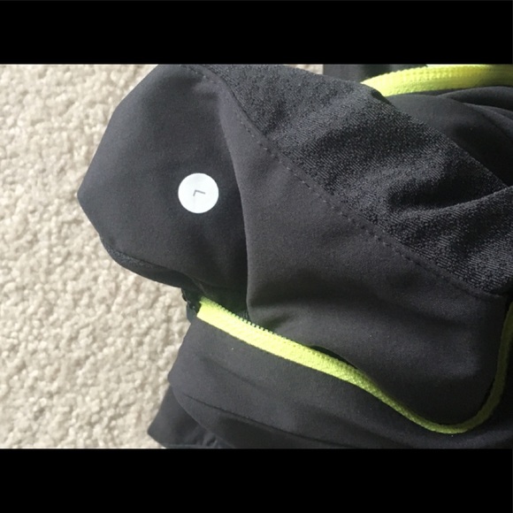 Gray running jacket - Picture 4 of 5